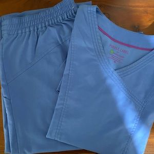 Medium ciel blue scrubs
